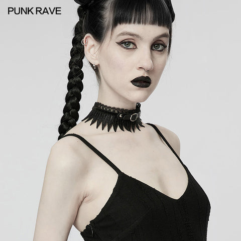 Gothic faux feather choker